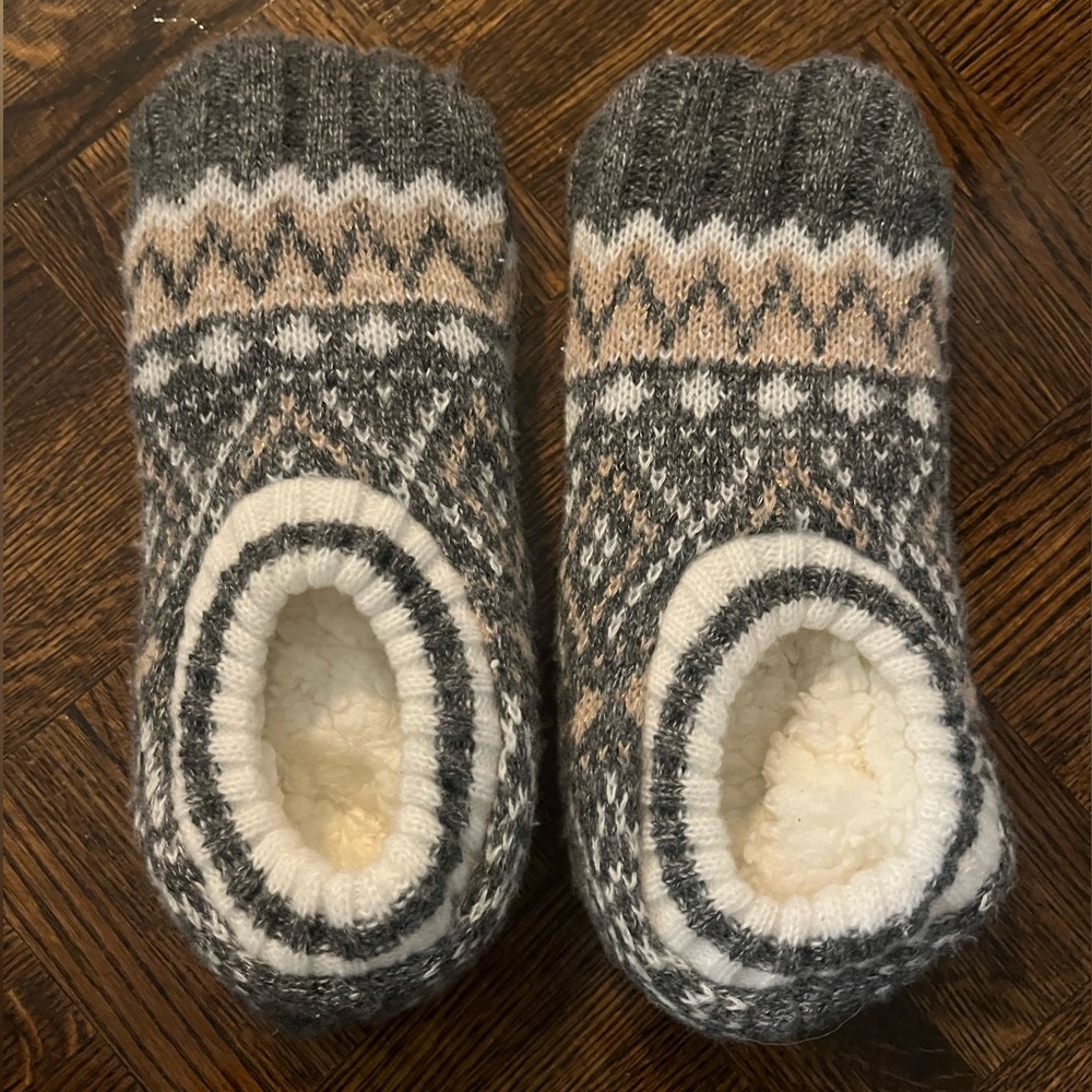 Cozy Gray and Cream Knit Slippers - Womens OS